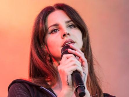 01 LanaDelRey